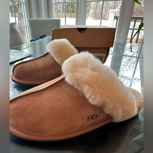NWT UGG Women's Scuffette II Slipper - Size 8